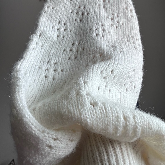 Unique Knit from Mexico City - Picture 2 of 3